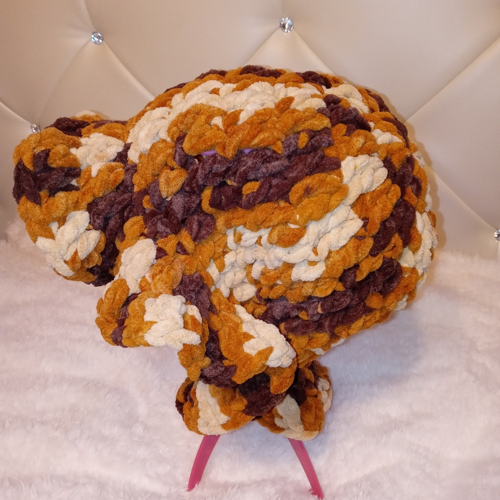 Crochet Ruffle hat - Picture 2 of 4